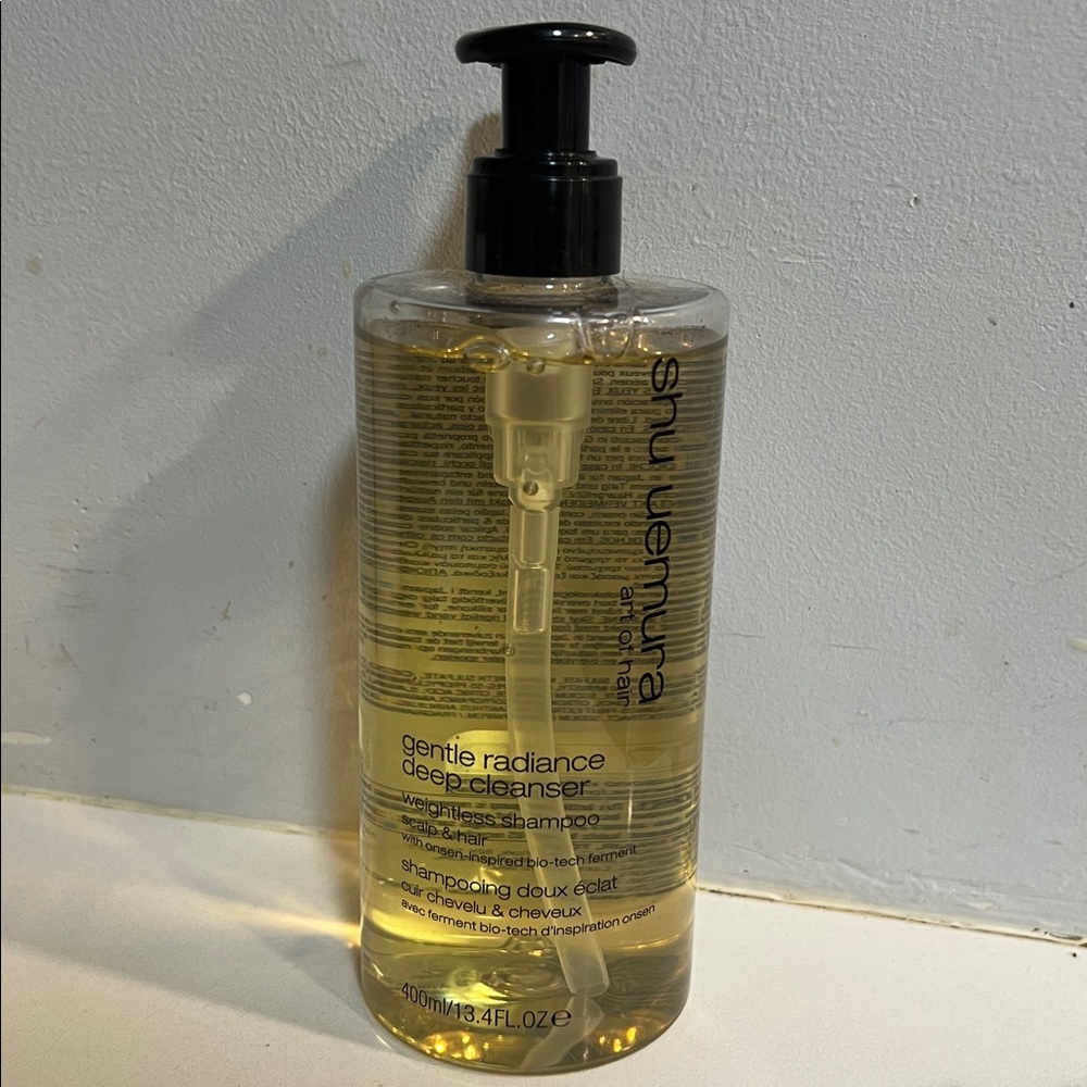 Shu Uemura Gentle Radiance Shampoo with Black Pump
